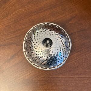 Vintage Metal Collapsible Vegetable Steamer Strainer Folding Basket with Legs